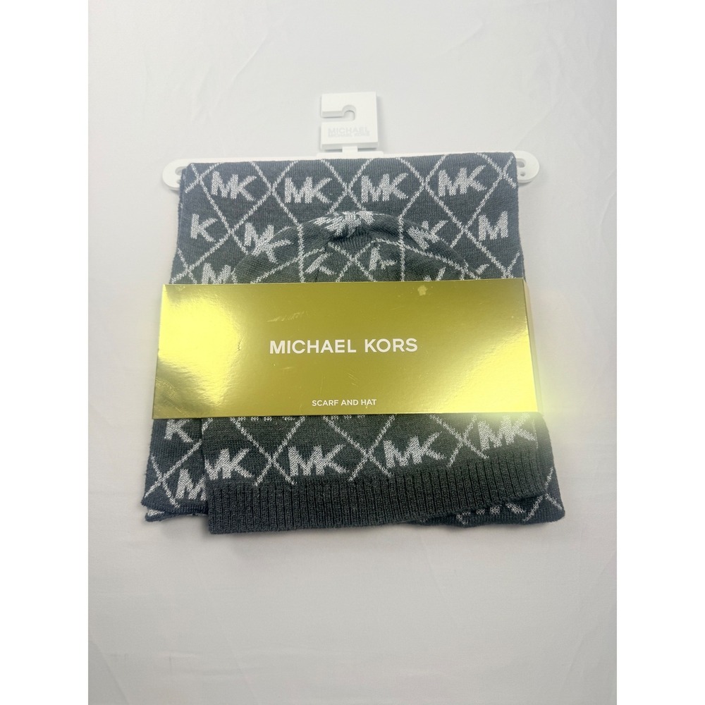 Michael Kors NWT Diamond Metallic Logo Hat & Scarf Set Charcoal Gray